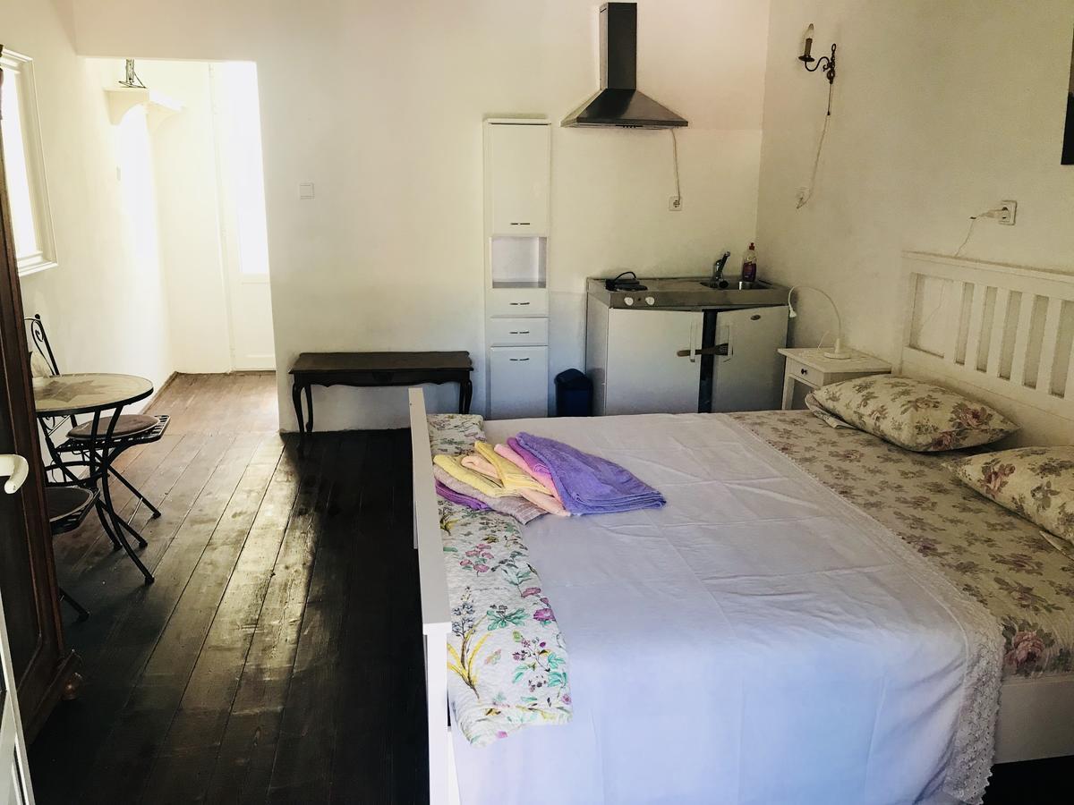 Hill House Marija Apartment คอมีชา ภายนอก รูปภาพ