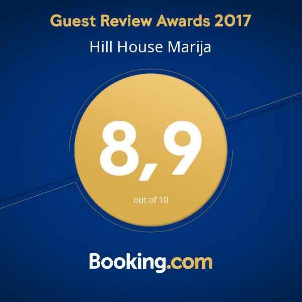 Hill House Marija Apartment คอมีชา ภายนอก รูปภาพ
