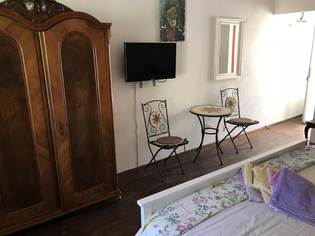 Hill House Marija Apartment คอมีชา ภายนอก รูปภาพ